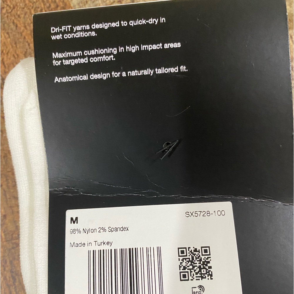 New With Tags Nike Bundle of 2 Pair Cushioned Knee High Unisex Soccer Socks - Picture 3 of 3